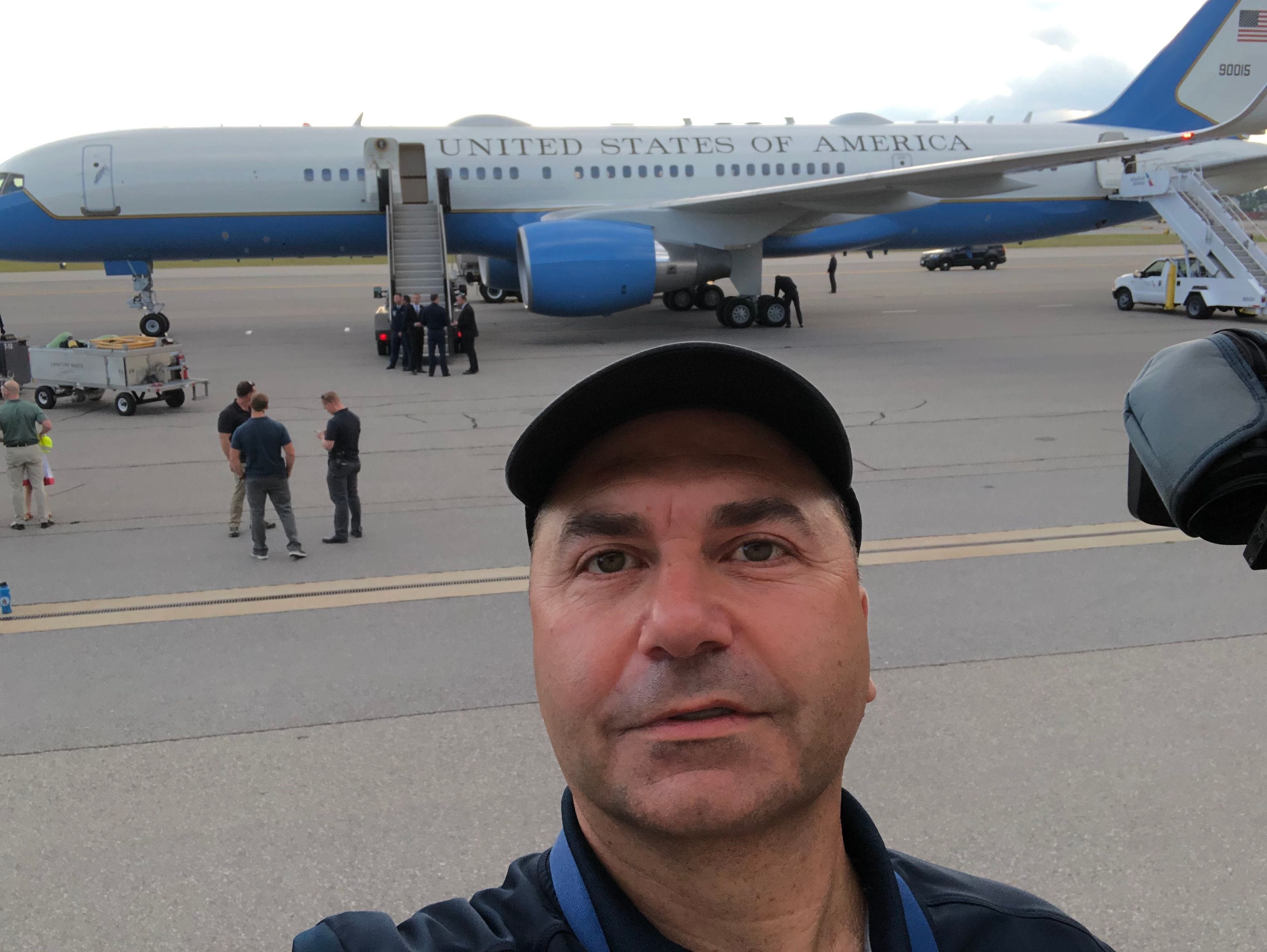 Filiming AIR FORCEONE LANDING-PresidentVisit to NH